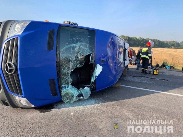 В Черкасской области в ДТП попал автобус с пассажирами, есть погибший
