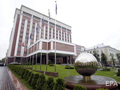 ﻿Російські ЗМІ стверджують, що делегація України на переговорах у Мінську поставила підпис під 