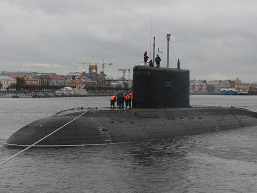 В России спустили на воду новейшую подводную лодку "Колпино"