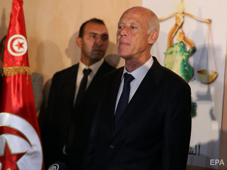 В Тунисе на выборах президента побеждает кандидат без политического опыта