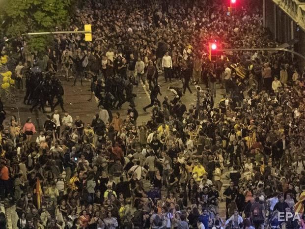 В Барселоне во время протестов пострадали 56 человек
