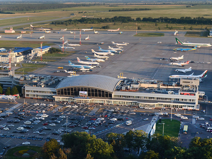Аэропорт в Борисполе прекращал работу из-за запаха аммиака