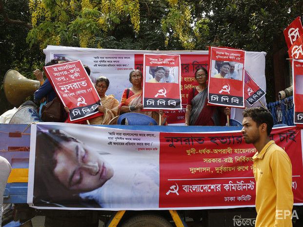 В Бангладеш 16 человек приговорили к смертной казни за сожжение школьницы