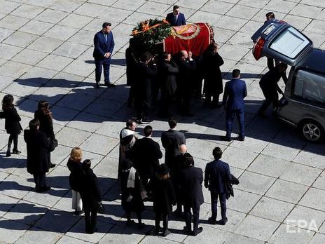 ﻿В Іспанії перепоховали останки диктатора Франко. Фоторепортаж