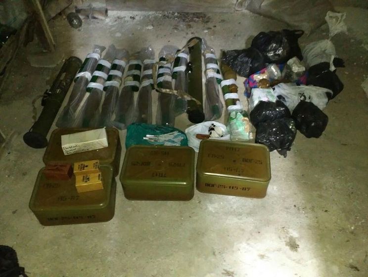 Аброськин: В одном из гаражей Бердянска Запорожской области полиция обнаружила склад боеприпасов
