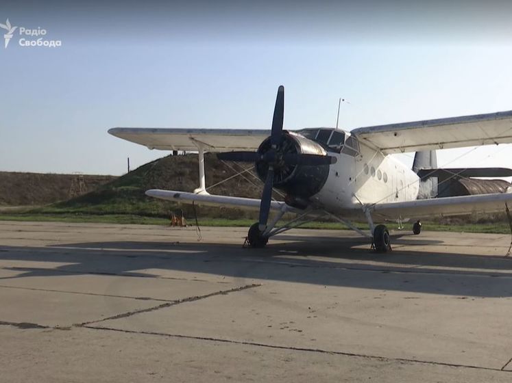 ﻿Волонтер подарував ВМС України літак. Відео
