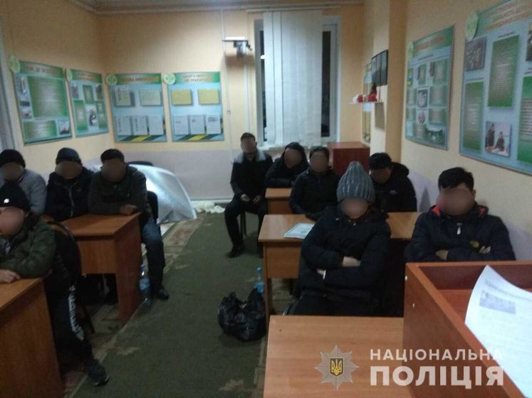 Житель Закарпатской области пытался переправить в Украину 12 нелегальных мигрантов – полиция