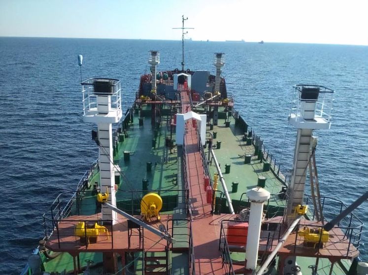 Суд отказался снять арест с судна, которое поставляло топливо для Черноморского флота РФ