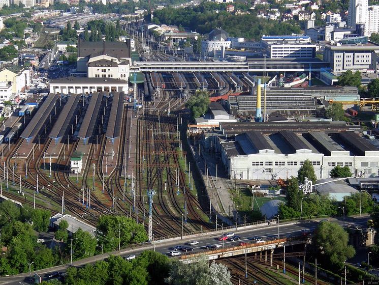 В Киеве эвакуировали железнодорожный вокзал из-за сообщения о минировании