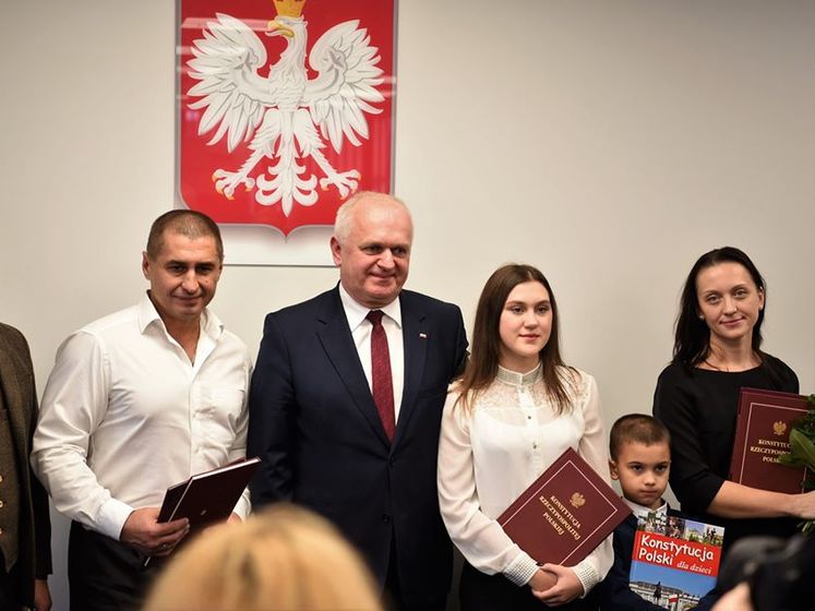 Украинец получил гражданство Польши в подарок за спасение людей в ДТП