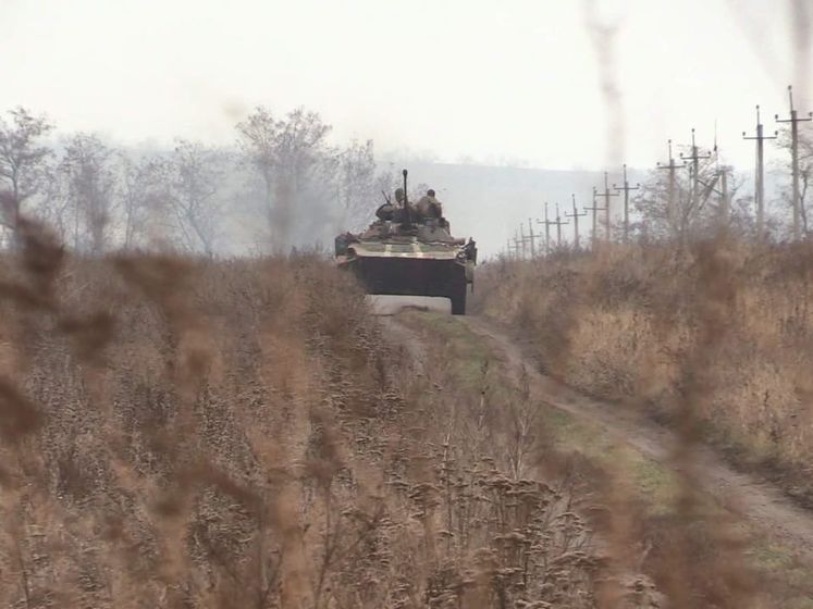С участка разведения в Петровском будут отведены 42 военнослужащих ВСУ, три боевые бронированные машины и 48 единиц стрелкового оружия – штаб ООС