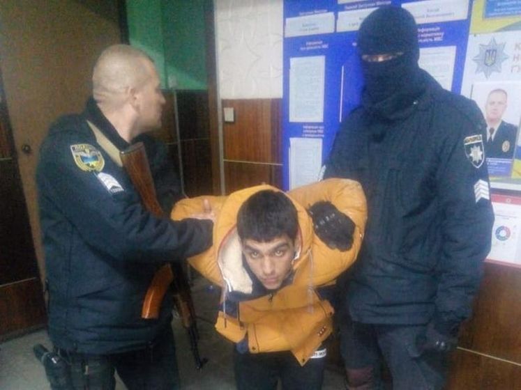 Подозреваемого, который сбежал в Луганской области во время конвоирования в изолятор, задержали