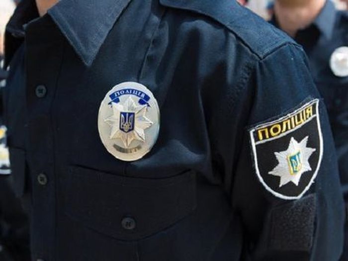 ﻿У Києві у ДТП із поліцейським авто постраждало п'ятеро осіб