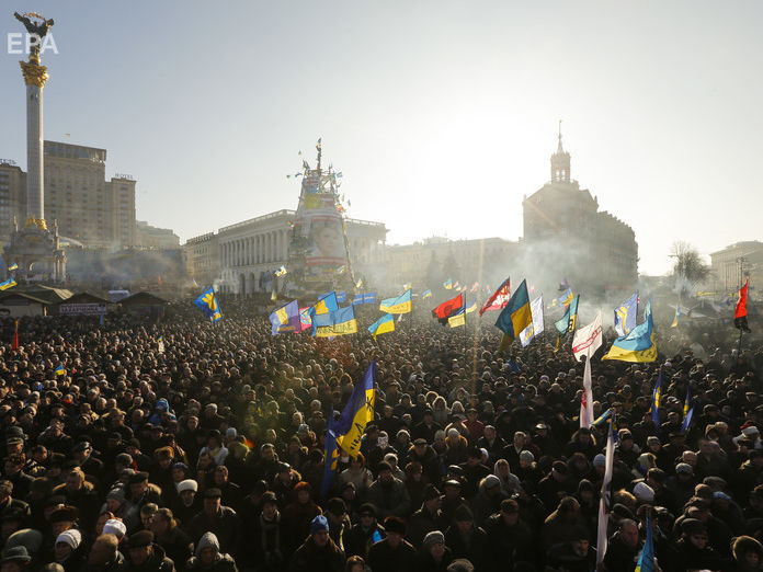 Украинские адвокаты требуют созвать внеочередную сессию Рады, чтобы сохранить следствие по делам Майдана