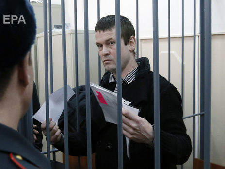 У жовтні 2012 року Развозжаєв намагався дістати політичний притулок в Україні, але його викрали в Києві невідомі й перевезли в Москву
