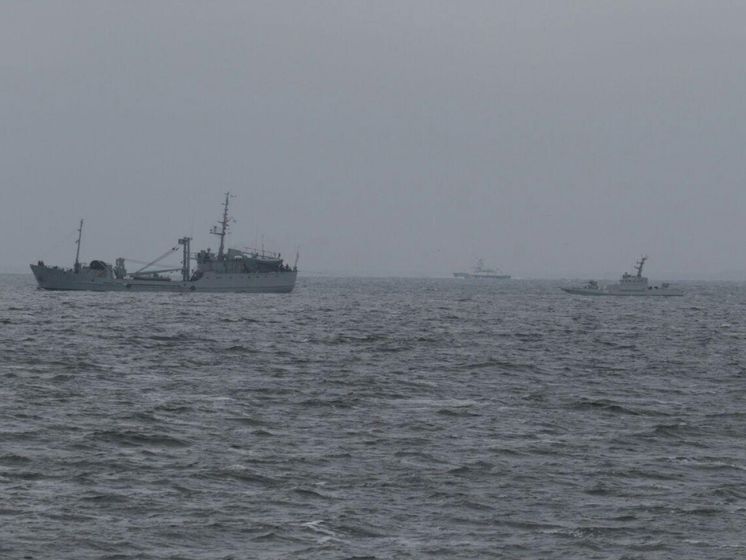Повернені Росією кораблі ВМС почали прибувати до Очакова