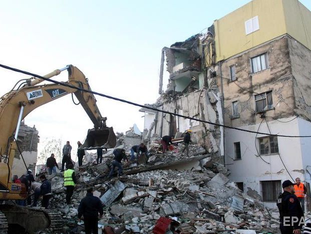﻿В Албанії стався землетрус магнітудою 6,4, загинуло щонайменше шестеро людей