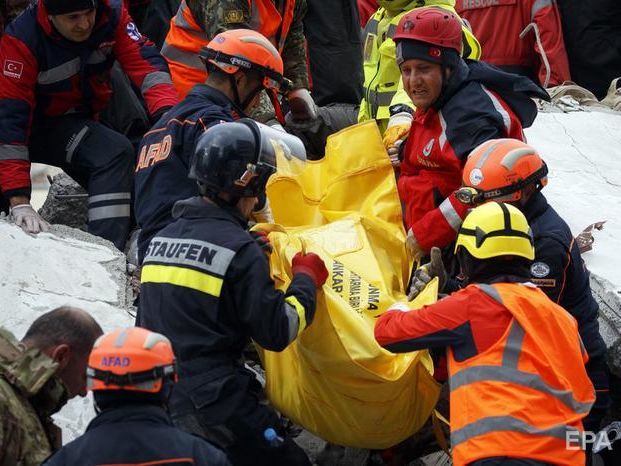 ﻿Кількість жертв землетрусу в Албанії сягнула 49 