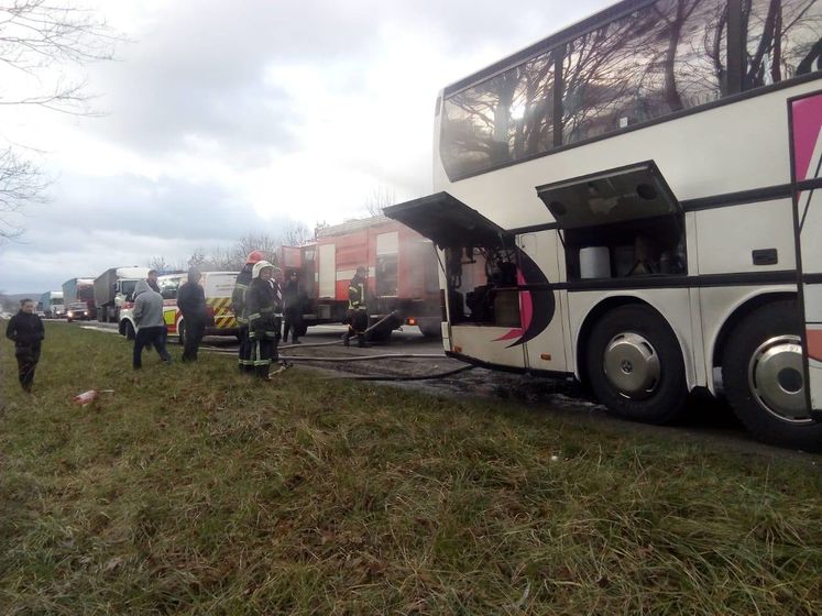 ﻿У Рівненській області горів автобус із 46 пасажирами, ніхто не постраждав