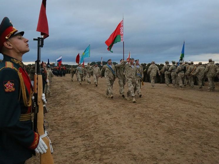 В Беларуси проходят военные учения "Нерушимое братство", в которых участвуют российские военнослужащие