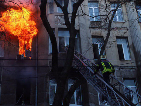 ﻿Пожежа в Одесі. Одна людина загинула, 22 постраждали, місцеперебування 15 невідомо 