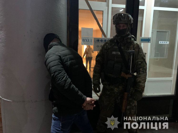 В Киеве двое мужчин пытались похитить помощницу нардепа &ndash; полиция