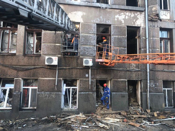 ﻿Пожежа в Одесі. У ДСНС заявили, що надії знайти живих немає