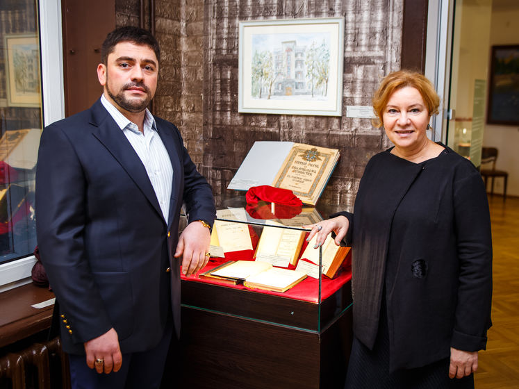 В музее Булгакова открылся предпоказ накануне благотворительного аукциона