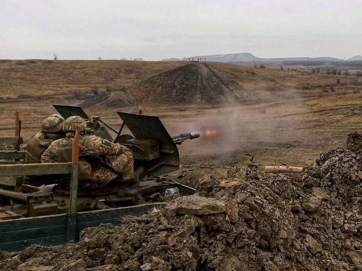 ﻿На Донбасі було поранено двох українських військових – штаб операції Об'єднаних сил
