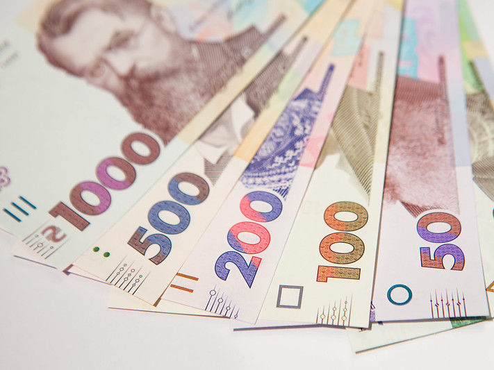 За год средняя зарплата в Украине выросла на 16,6% – Госстат