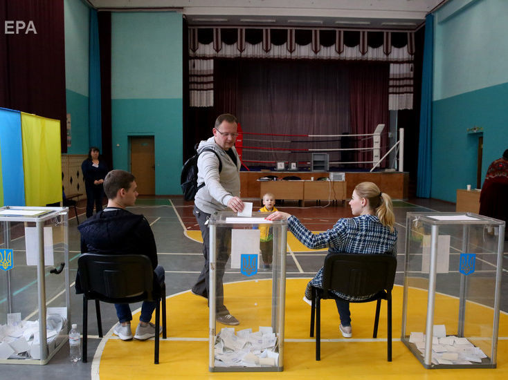 В Украине зарегистрировано 349 партий – Комитет избирателей