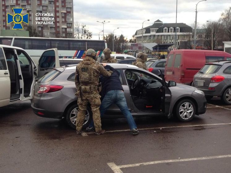 В Ровно трое человек пытались продать 56 кг ртути &ndash; СБУ