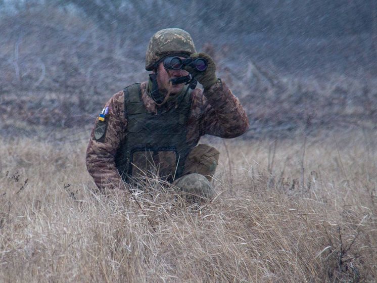 Сутки на Донбассе. 12 обстрелов, ранен один украинский военный &ndash; штаб ООС