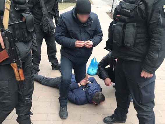 В Киеве боевик "ДНР" ранил правоохранителя &ndash; полиция
