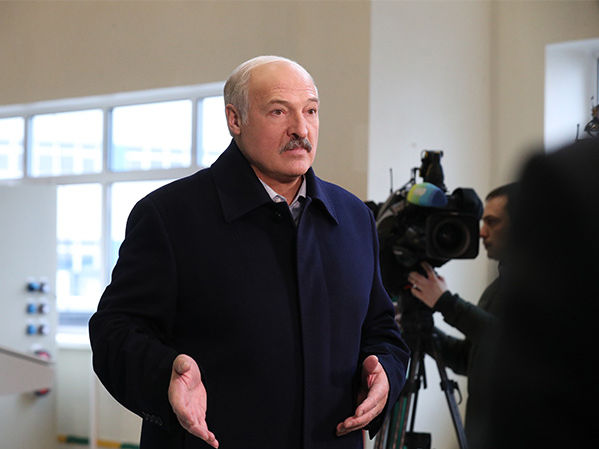 ﻿"Це буде момент істини". Лукашенко повідомив, що 7 лютого зустрінеться з Путіним