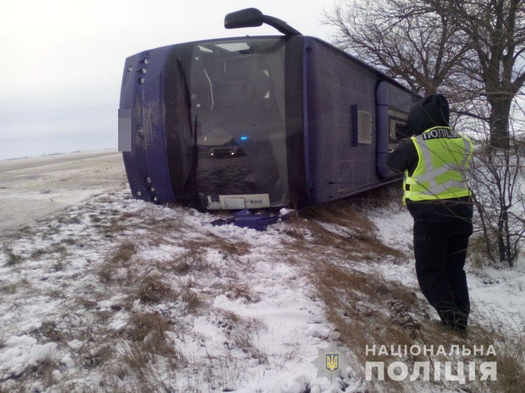 ﻿В Одеській області перекинувся рейсовий автобус