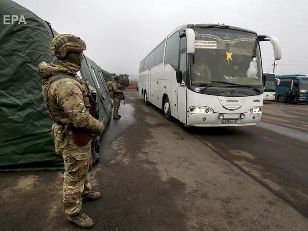 Украина в Минске передала уточненный список людей, которых требует освободить из ОРДЛО – Олифер