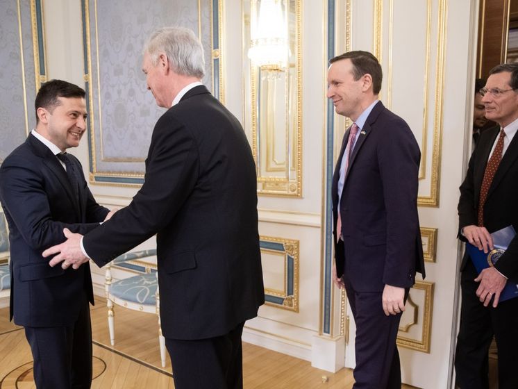Зеленский встретился с американскими сенаторами и заявил, что хочет изменить имидж Украины в мире