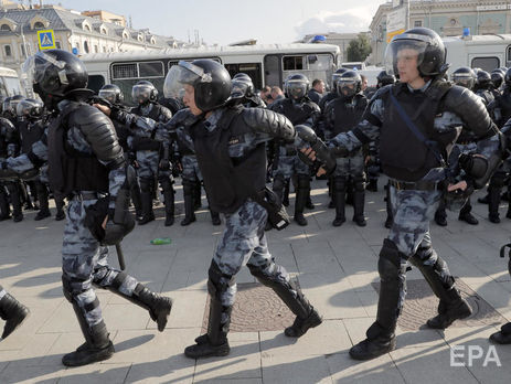 Путин о силовиках: Сегодня с демонстрантами занимаются, а завтра под пули пойдут