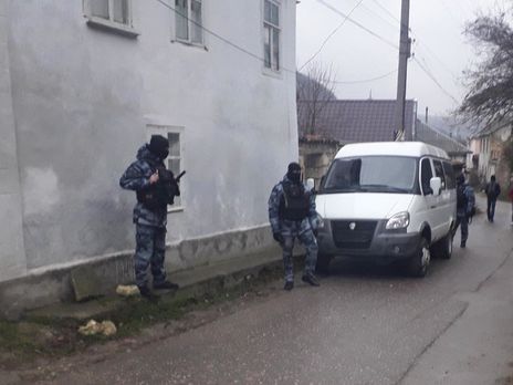 МЗС України засудило обшуки у кримських татар у Бахчисараї, прокуратура АРК відкрила провадження