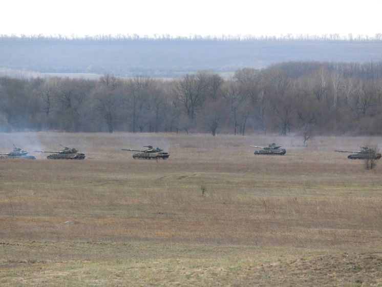 ﻿Доба на Донбасі. Бойовики 14 разів обстріляли позиції українських військових і поранили місцеву жительку