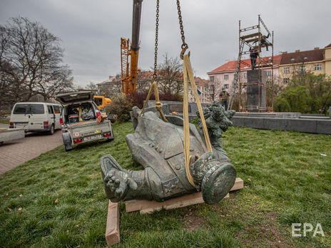 Шойгу попросил минобороны Чехии отдать России памятник маршалу Коневу. Ему отказали