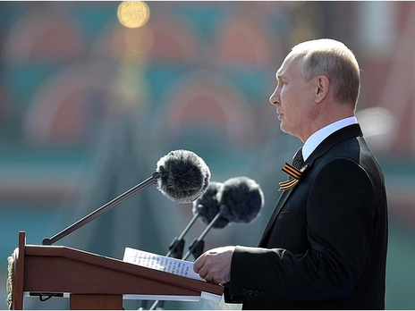 Сегодня Путин принял участие в открытии Ржевского мемориала советскому солдату
