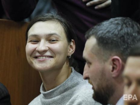 Подозреваемой в деле об убийстве Шеремета Дугарь суд разрешил снять электронный браслет