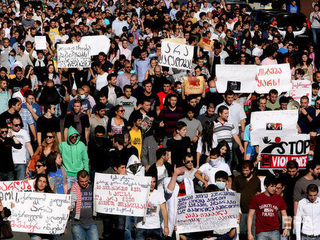 В сентябре 2012 года Грузию охватили массовые протесты против насилия в тюрьмах