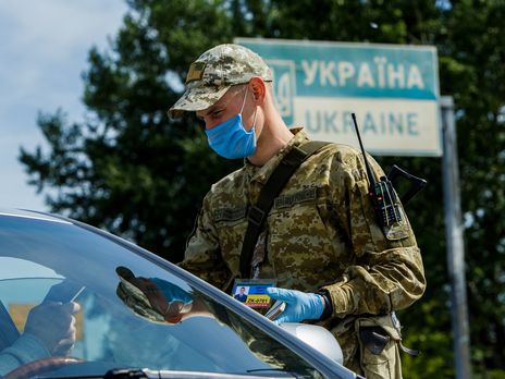 Україна відкриває сполучення з анексованим Кримом – МінТОТ роз'яснило порядок перетину адмінкордону