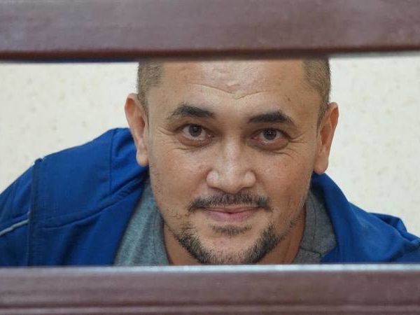 "Суд" у Криму залишили під арештом до грудня одного з обвинувачених у справі "Хізб ут-Тахрір"