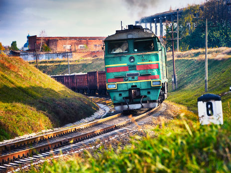 В Винницкой области двое мужчин со стрельбой остановили грузовой поезд ради видео для Instagram – 