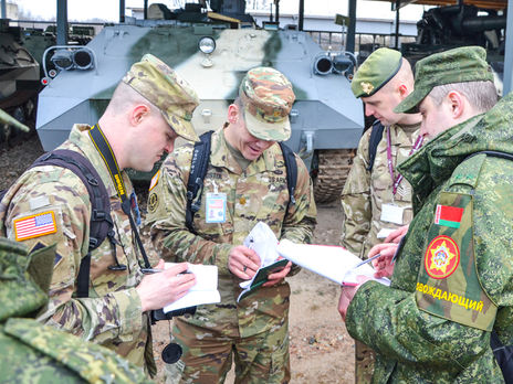 Військові Білорусі готові відповісти силою на загрози