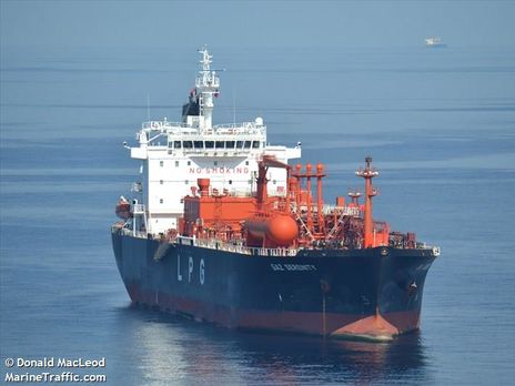В порту Южный непригодные буксиры сопровождают танкеры – СМИ